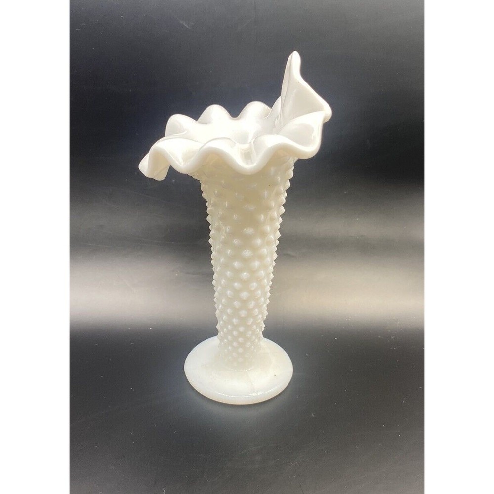 Fenton Hobnail Milkglass Jack In The Pupit Mini Vase 5 Inches - Picture 6 of 10